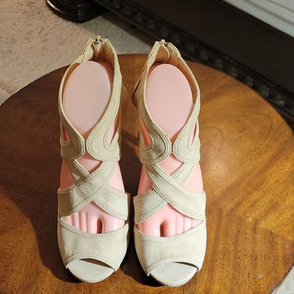 BRAND NEW CHRISTIAN SIRIANO GLADIATOR STYLE HIGH HEEL STILETTOS PUMP SHOES - Picture 3 of 15